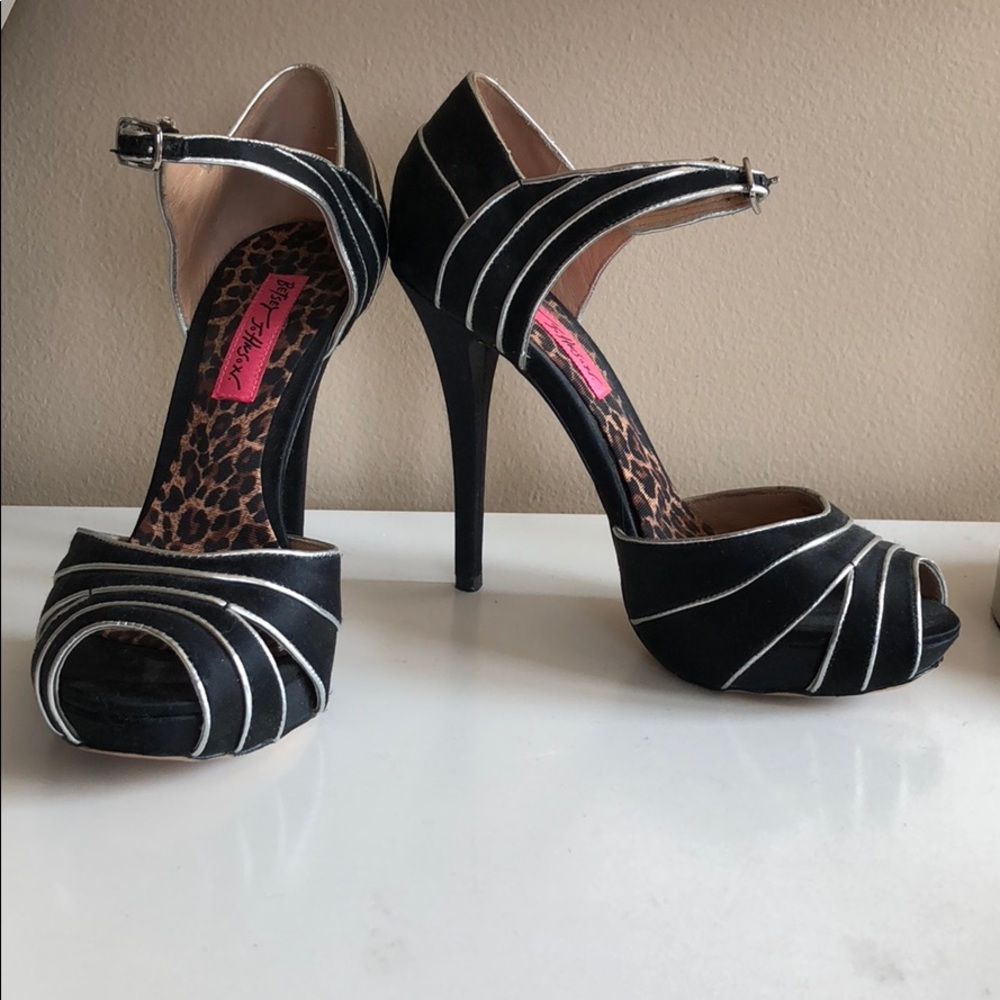 BETSY JOHNSON HEELS